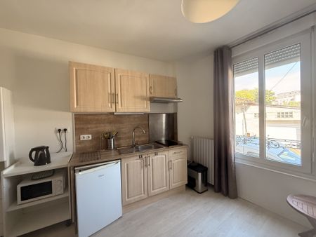 Location Appartement 1 pièce 23m² BORDEAUX 33100 - Photo 3
