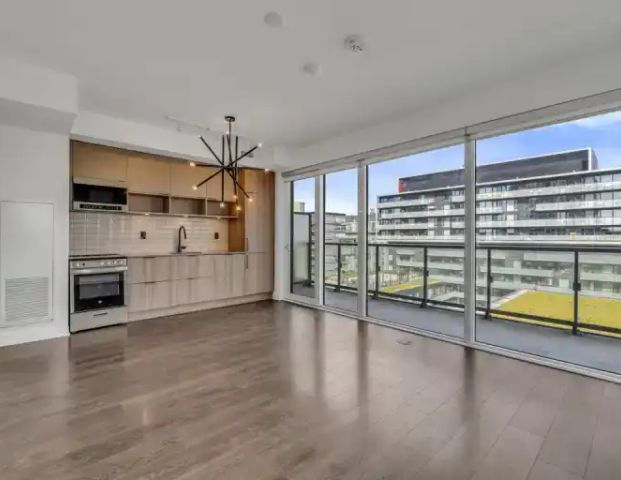 2 Bed 1 Bath - Canary District - corner unit! Free Internet | 180 Mill Street, Toronto - Photo 1