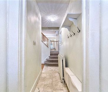 Beautiful 4-Bedroom Home for Rent in the Heart of the Beaches! - Photo 1