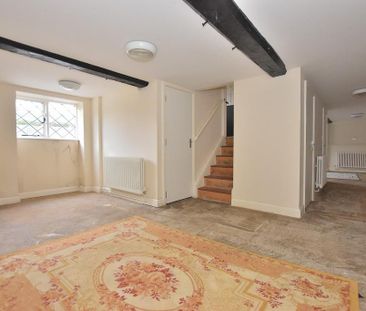 5 bedroom detached house to rent - Photo 3