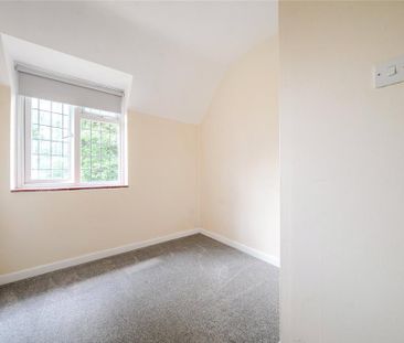 4 bedroom detached house to rent - Photo 6