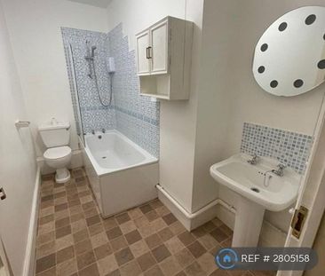 3 bedroom terraced house to rent - Photo 6