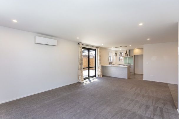 Modern 3-bedroom family home in great location! - Photo 1