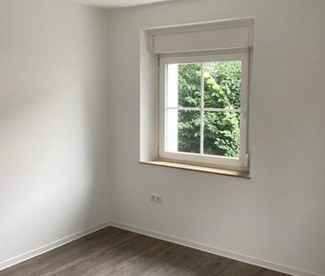 Perfekt für Singles und Paare - günstige 2-Zimmer-Wohnung mit Balkon - Photo 1