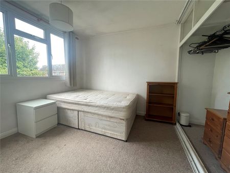 Nobles Way, Egham, Surrey, TW20 9RG - Photo 5