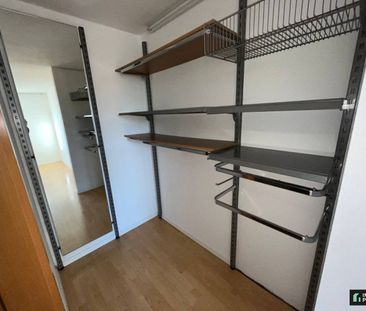 Zentrale, liebe Single-/Pärchenwohnung mit Panoramafenster ab sofor... - Photo 1