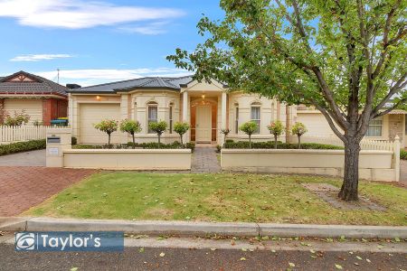 QUALITY HOME THAT WILL SUIT THE EXECUTIVE FAMILY - Photo 5