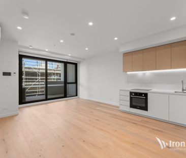 Brand New Bayside Living Minutes to Beaches & Station - Photo 2