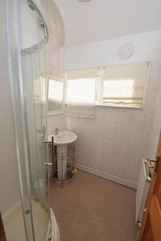 4 bedroom terraced house to rent - Photo 2