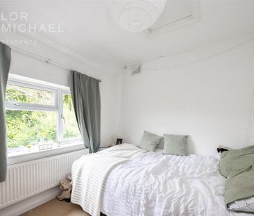 6 bedroom terraced house to rent - Photo 2