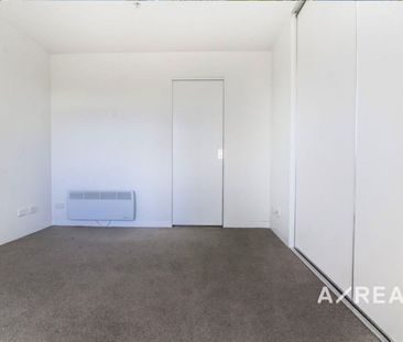 Sophisticated Urban Living with Unmatched Lifestyle Appeal - Photo 5