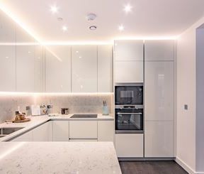 TWO BEDROOM APARTMENT TO LET CHARLES CLOWES WALK NINE ELMS SW11 - Photo 1