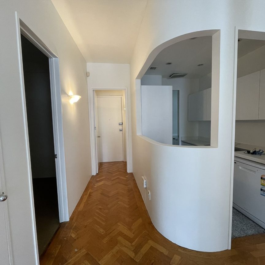Renovated Character Apartment - Photo 1