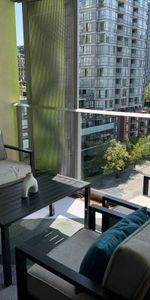 1 Bed + Den w/ Large Indoor-Outdoor Space – Pet-Friendly, Furnished - Photo 4