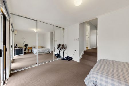 PRIVATE AND LEAFY UNIT - WELL BACK FROM THE MAIN ROAD - Photo 5