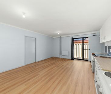 30A Traeger Street, Dunlop ACT, Belconnen - Photo 6