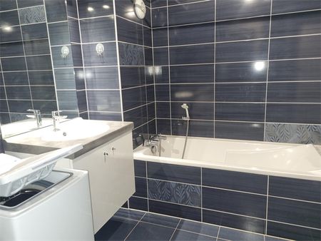 Location Appartement 2 pièces 47m² - Photo 5