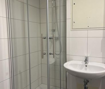 Balkon / EBK / Modernes Bad - Photo 1