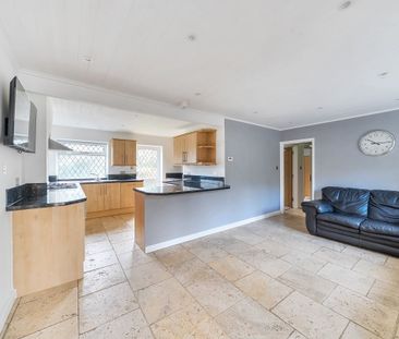 3 bedroom bungalow to rent - Photo 1