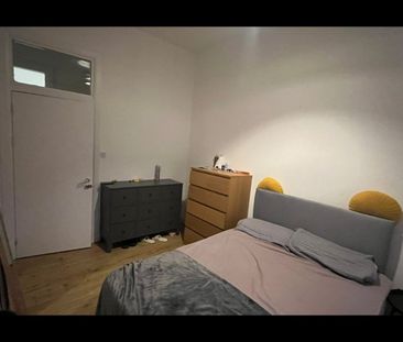 Room in a Shared Flat, Clarendon Street, G20 - Photo 1