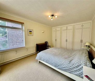 West Cliff Road, Bournemouth, Dorset, BH4 - Photo 4