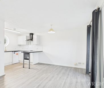 2 bedroom Flat - Walsingham Close, Hatfield - Photo 2