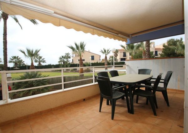Apartamento bajo en Calas de Campoamor.