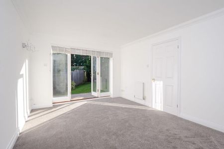 2 bedroom terraced house to rent - Photo 4