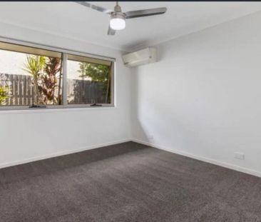 27 Essington Mews, Leichhardt QLD 4305 - Photo 5