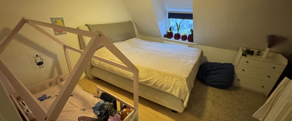 * Besichtigung am 04.12. von 17 - 18 Uhr * 3-Zimmer-Citywohnung im Dachgeschoss - Photo 1