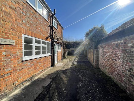 Chapel Cottages, Canterbury - Photo 1