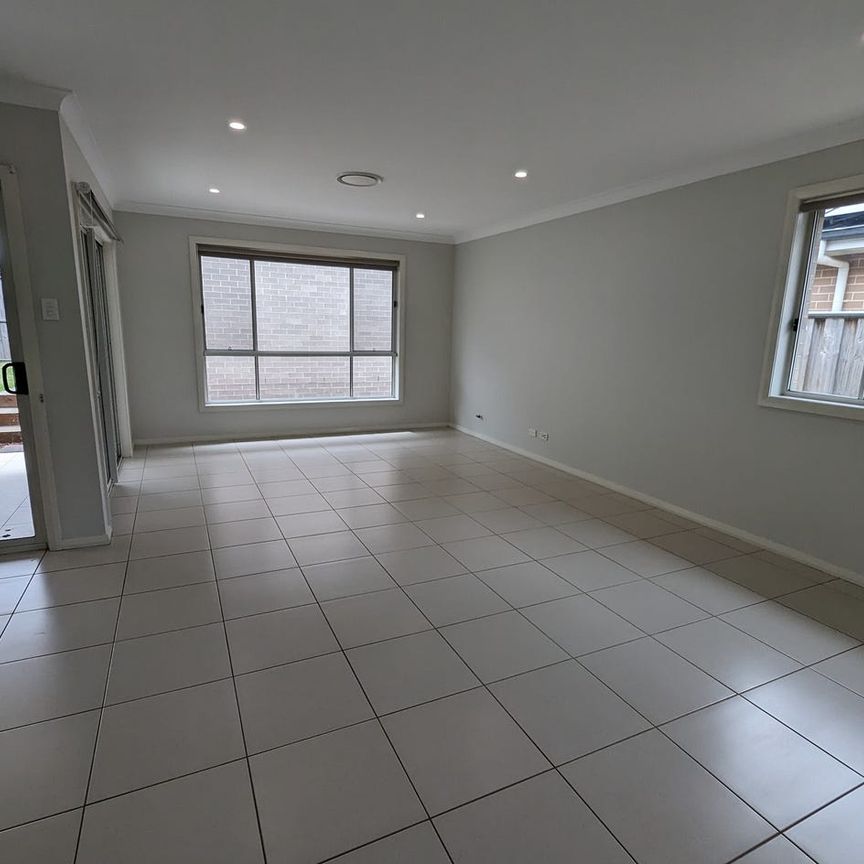 EASY CARE ! - Photo 1