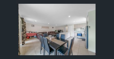 Well-Presented Family Home in Prime Manor Lakes Location - Photo 4