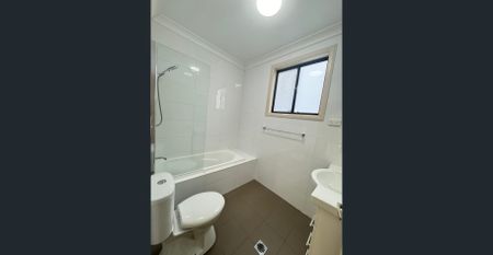 Conveniently located 3-bedroom townhouse for lease, call 0404 665 999 - Photo 4