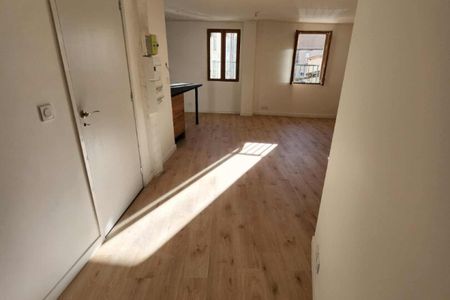 Appartement à louer Beziers 2 pièce(s) 47.48 m2 - Photo 2