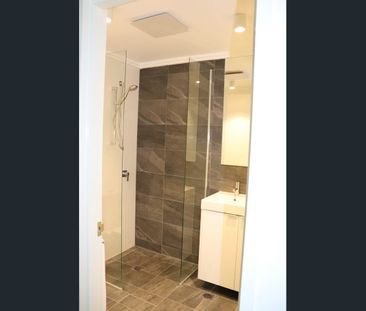 Stylish and Modern Apartment in Guildford - Photo 6