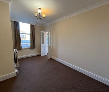 Flat 1, 8 Augusta Street, Grimsby, DN34 4TA - Photo 1