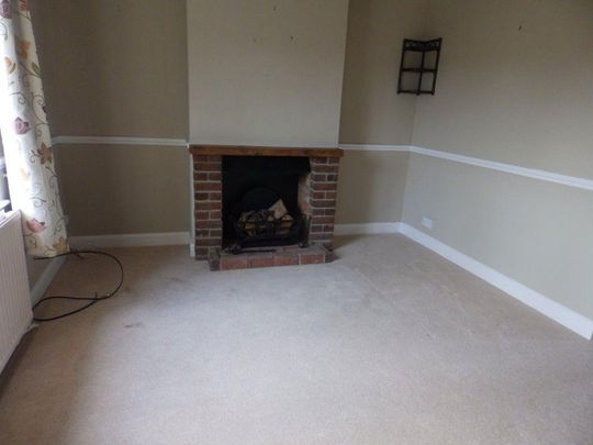 2 bedroom cottage to rent - Photo 1