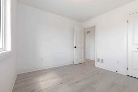 For Lease - 22 Haven Lane, Barrie, Ontario - Photo 4