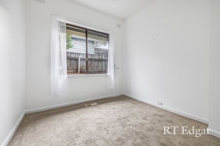 Thinking of selling? Contact our agent - Photo 4