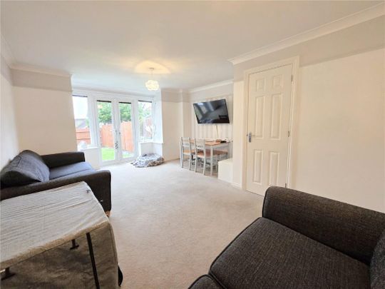 3 bed semi-detached house to rent in Mersea Crescent, Wickford, SS12 - Photo 1