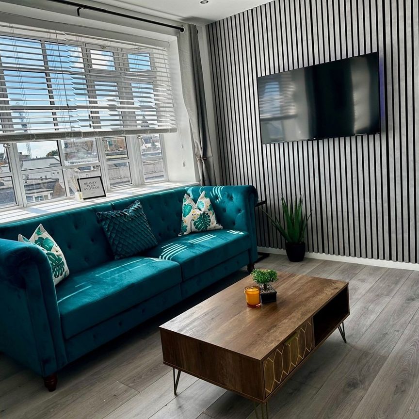 2 Bed Flat, Princes House, BN1 - Photo 1