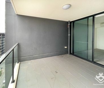 Spacious 3-Bedroom Apartment in Prime South Brisbane Location - Photo 6