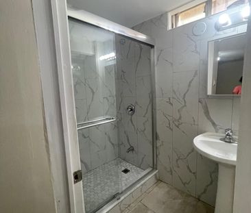 For Lease - 30 Lamay Crescent, Toronto, Ontario - Photo 6