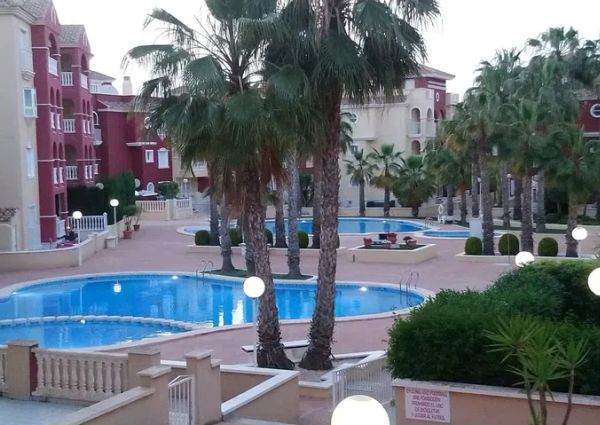 Alquiler de piso en Calle Isla de Ibiza, 18