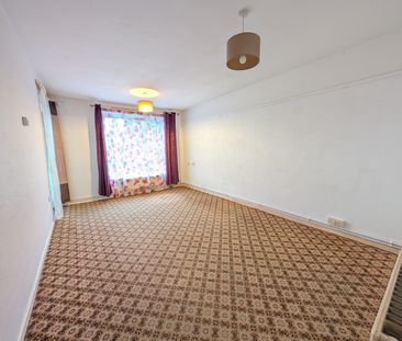 Hillmead, ., Norwich - Photo 2