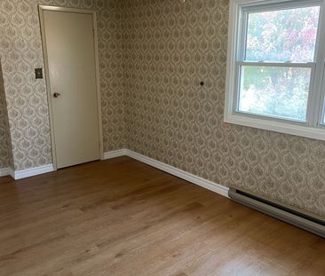 For Lease - 450 Bristol Crescent Unit# 6, Oshawa, Ontario - Photo 1