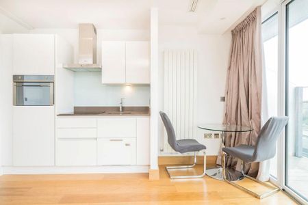 Studio to rent - Photo 3