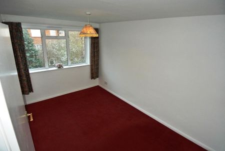 2 bedroom maisonette to rent - Photo 3