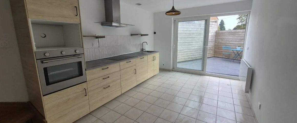 Maison à louer 1 pièce 74.03m² - Photo 1